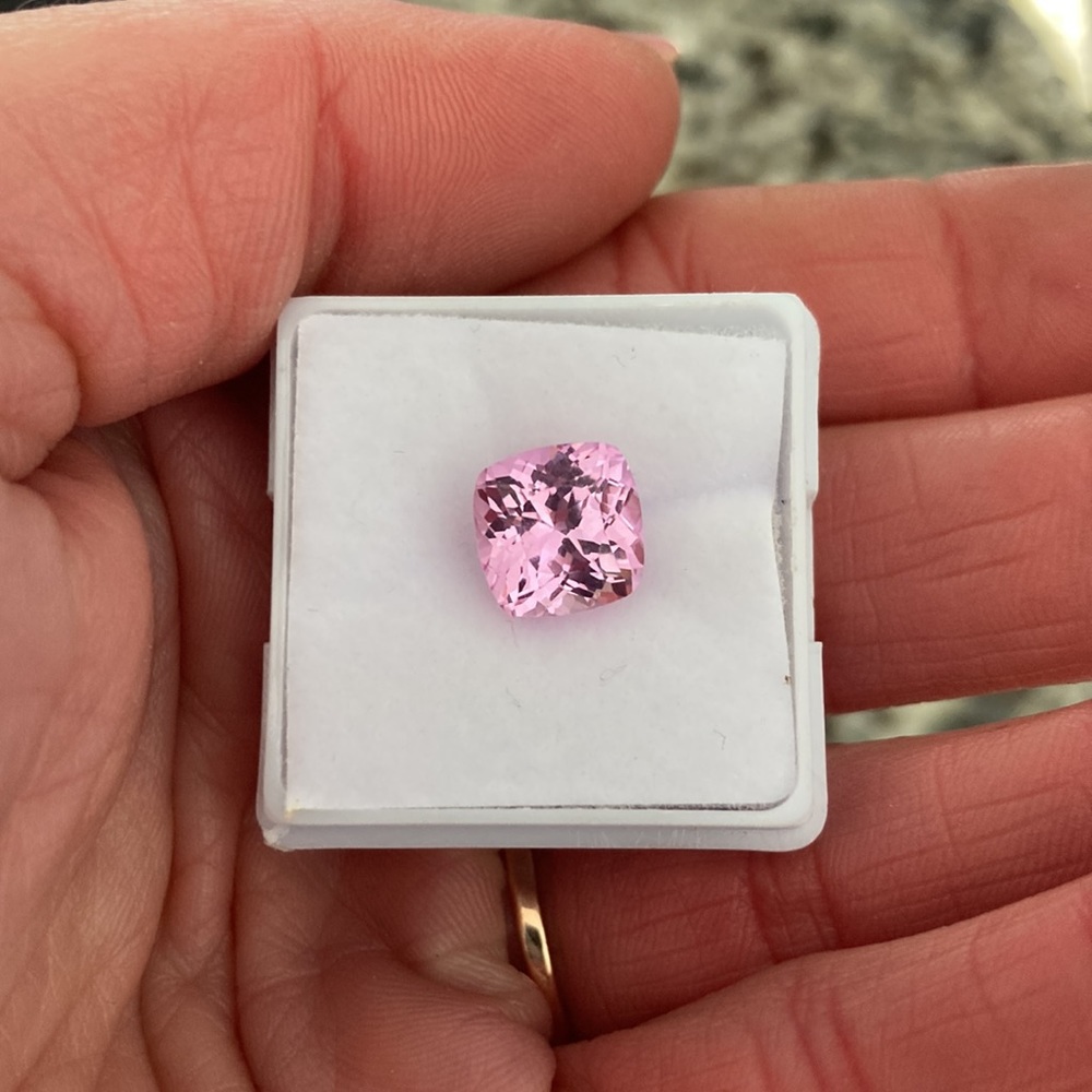 Beautiful 3.5ct Pink Sapphire